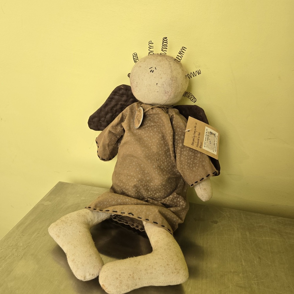 Honey and Me Primitive Faith Angel Doll Country Retired